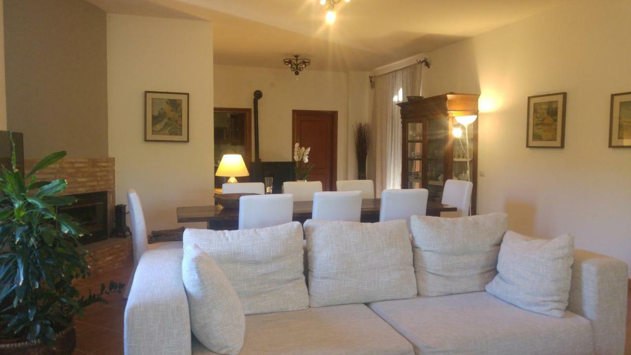 Villa Degli Olmi Allumiere Eksteriør bilde